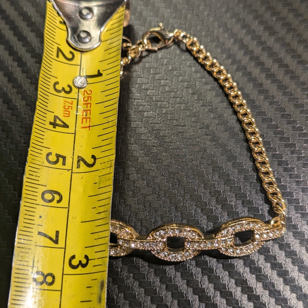 Round Rhinestone Bracelet - Picture 4 of 4